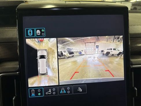 Used 2025 GMC Yukon Elevation w/ LPO, Floor Liner Package image 16