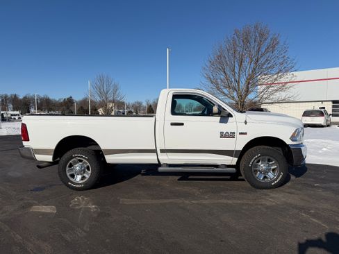 Used 2017 RAM 3500 Tradesman w/ Chrome Appearance Group image 5