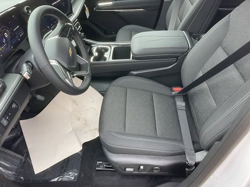 New 2026 Chevrolet Traverse LT image 11