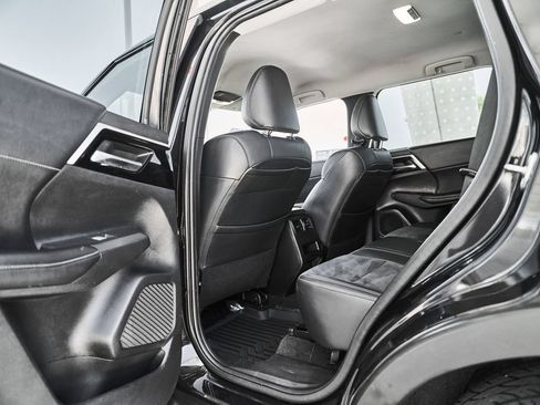 Used 2022 Mitsubishi Outlander SE FWD image 14