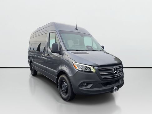 New 2025 Mercedes-Benz Sprinter 2500 image 8