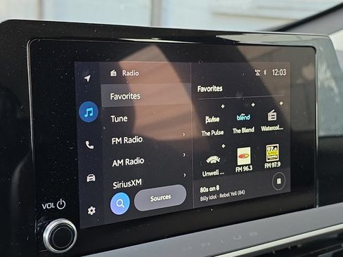 Used 2023 Toyota Prius Prime FWD image 15
