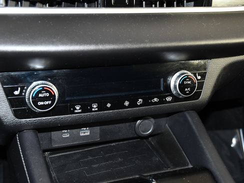 Used 2023 Mitsubishi Outlander SE AWD/4WD image 29