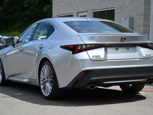 Used 2023 Lexus IS 300 AWD w/ Premium Package image 4