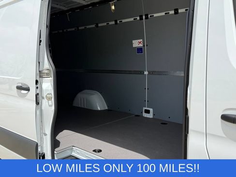 Used 2025 Mercedes-Benz Sprinter 2500 image 12