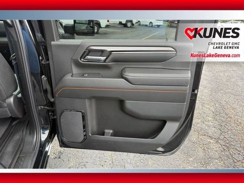 Used 2024 GMC Sierra 2500 AT4 AWD/4WD image 21