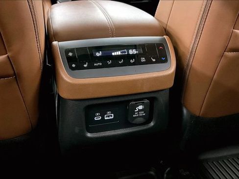 Used 2024 Nissan Pathfinder Platinum w/ Cargo Package AWD/4WD image 34