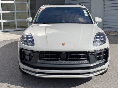 Used 2025 Porsche Macan GTS image 9