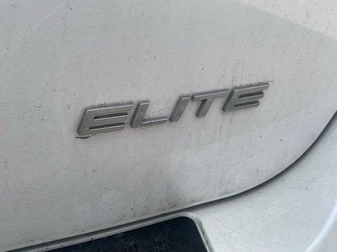 Used 2023 Honda Odyssey Elite image 4