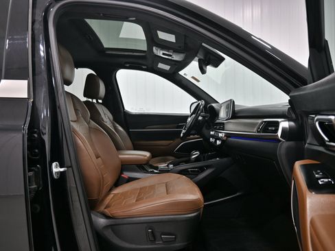 Used 2020 Kia Telluride SX w/ SX Prestige Package AWD/4WD image 32