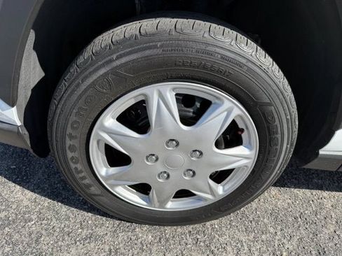 Used 2022 Toyota RAV4 LE FWD image 8