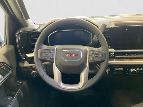 New 2026 GMC Sierra 1500 SLE image 13