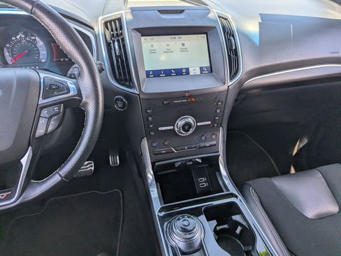 Used 2020 Ford Edge ST w/ Equipment Group 401A AWD/4WD image 17