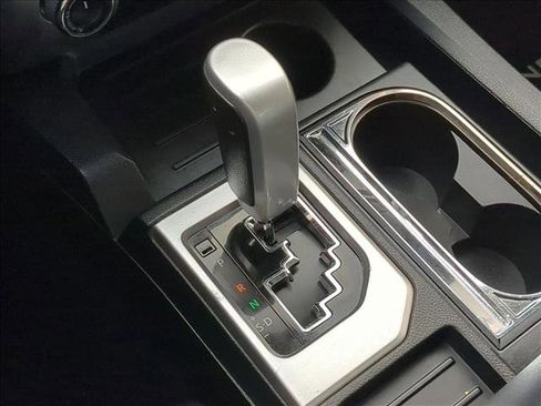 Used 2014 Toyota Tundra Limited w/ Limited Premium Package image 17