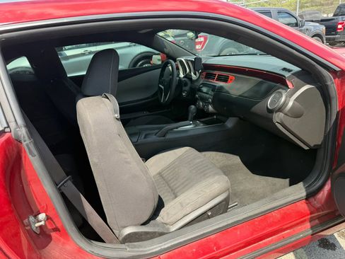 Used 2015 Chevrolet Camaro LS RWD image 26