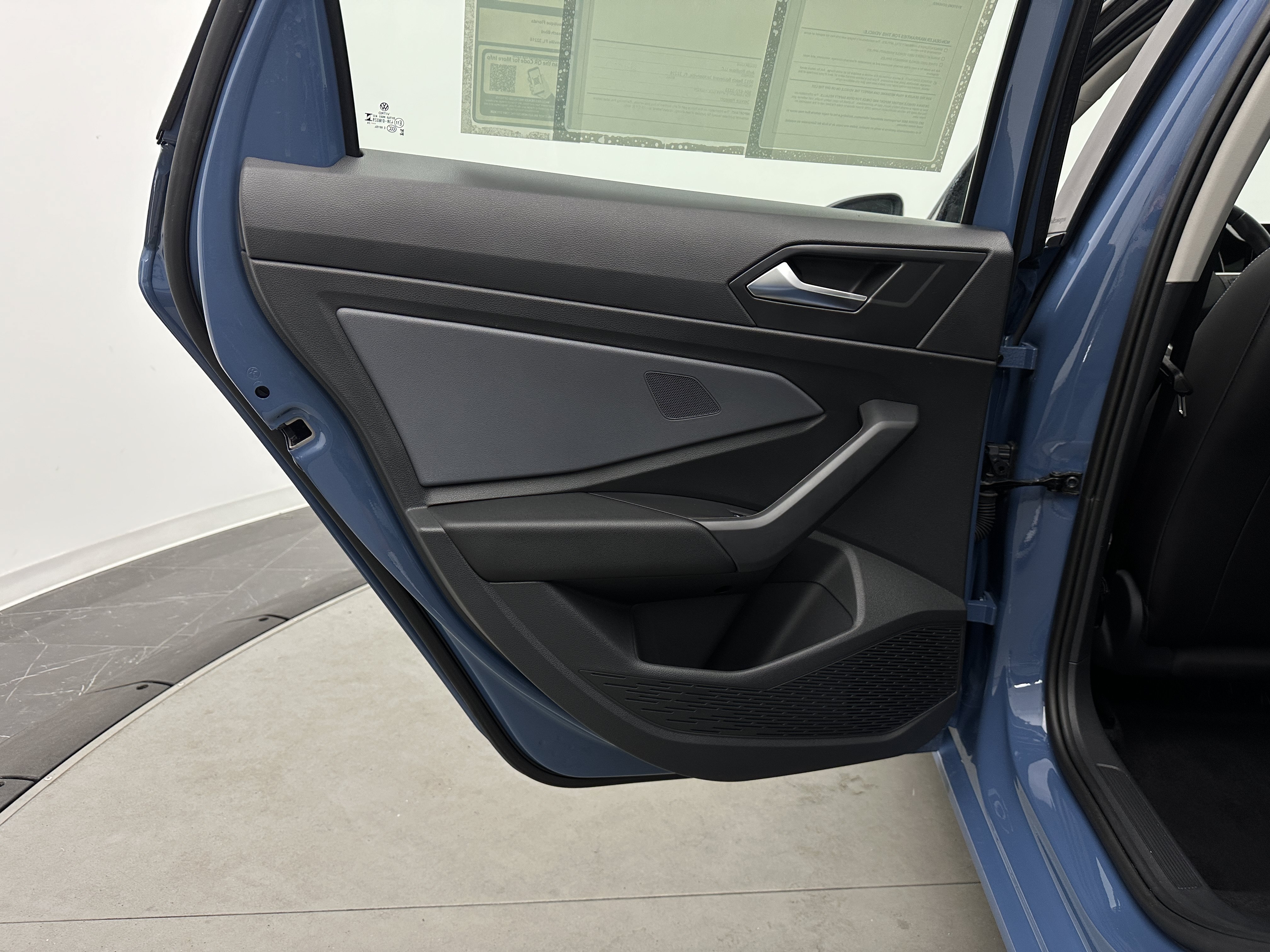 Used 2026 Volkswagen Jetta SE FWD image 29
