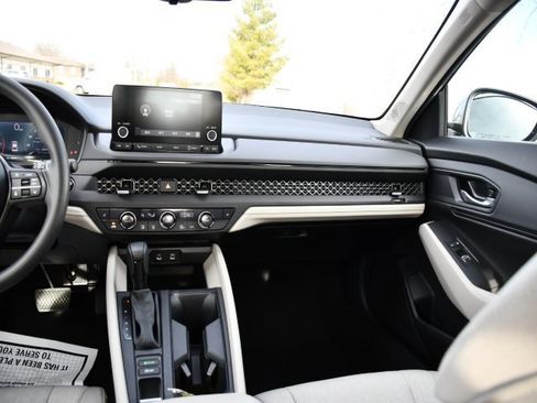 Used 2024 Honda Accord EX image 23
