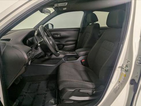 Used 2024 Honda HR-V Sport image 14
