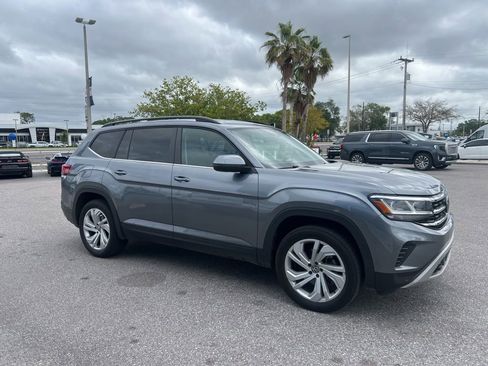 Used 2023 Volkswagen Atlas SE image 5