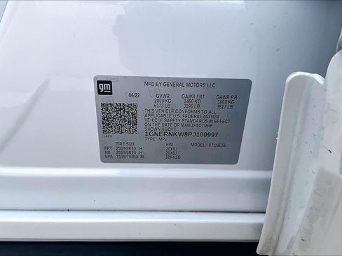 Used 2023 Chevrolet Traverse High Country FWD image 33