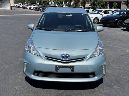 Used 2014 Toyota Prius V Three FWD image 3