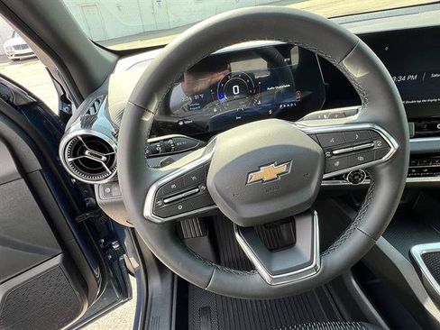 New 2027 Chevrolet Equinox LT FWD image 13
