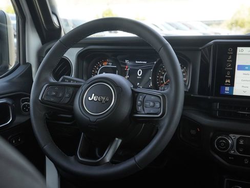 Certified 2025 Jeep Wrangler Unlimited Sport AWD/4WD image 28