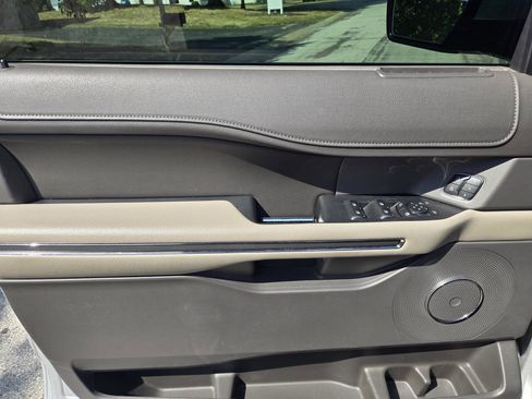 Used 2019 Ford Expedition XLT w/ Equipment Group 202A image 17