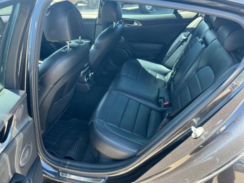 Used 2021 Kia Stinger GT2 RWD image 28