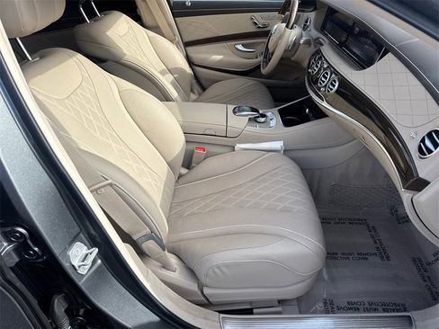 Used 2017 Mercedes-Benz S 550 Sedan image 13