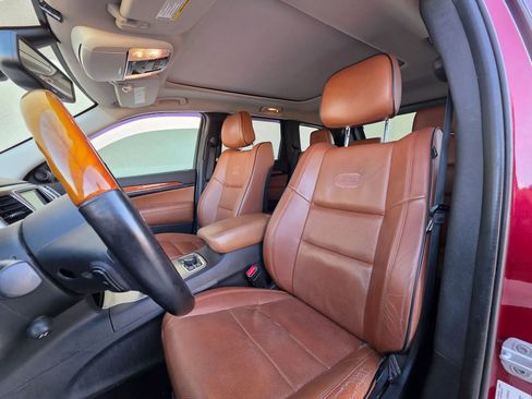 Used 2012 Jeep Grand Cherokee Overland image 11
