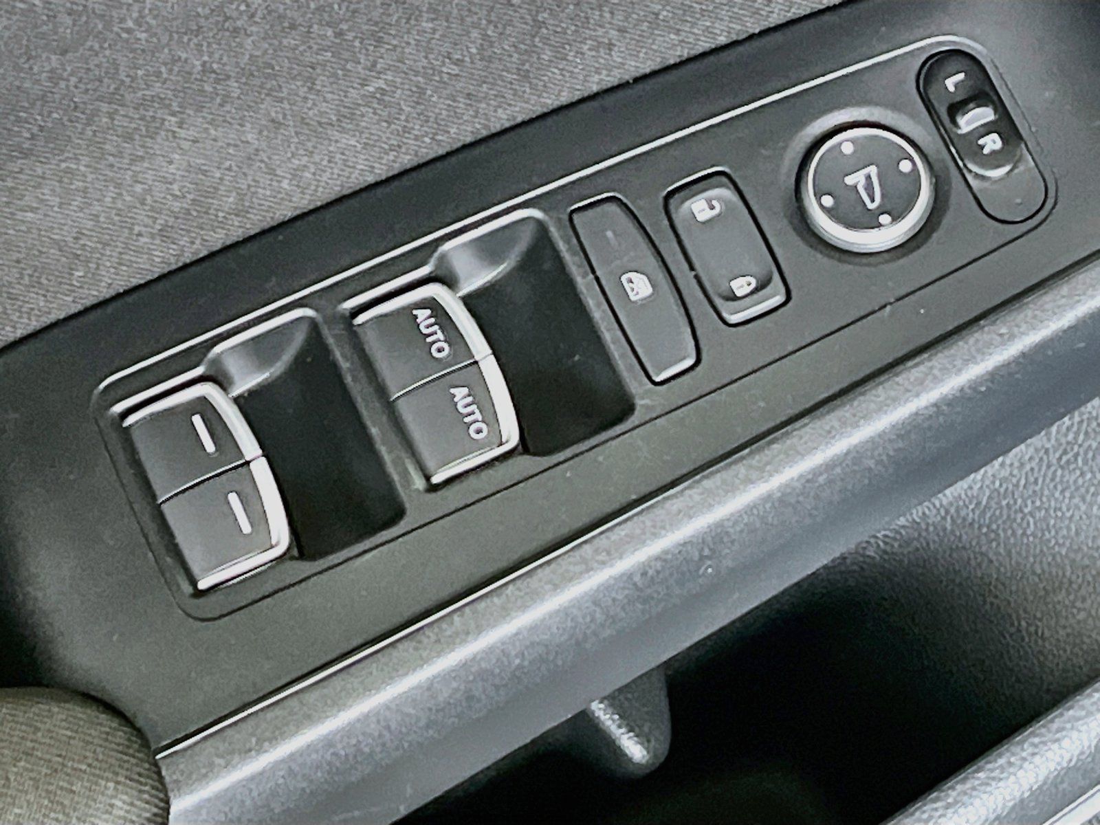 Used 2025 Honda Civic Sport image 17