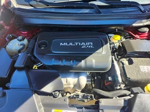 Used 2017 Jeep Cherokee Latitude FWD image 31