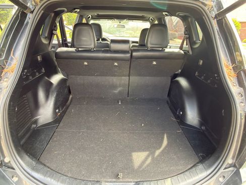 Used 2016 Toyota RAV4 SE FWD image 13
