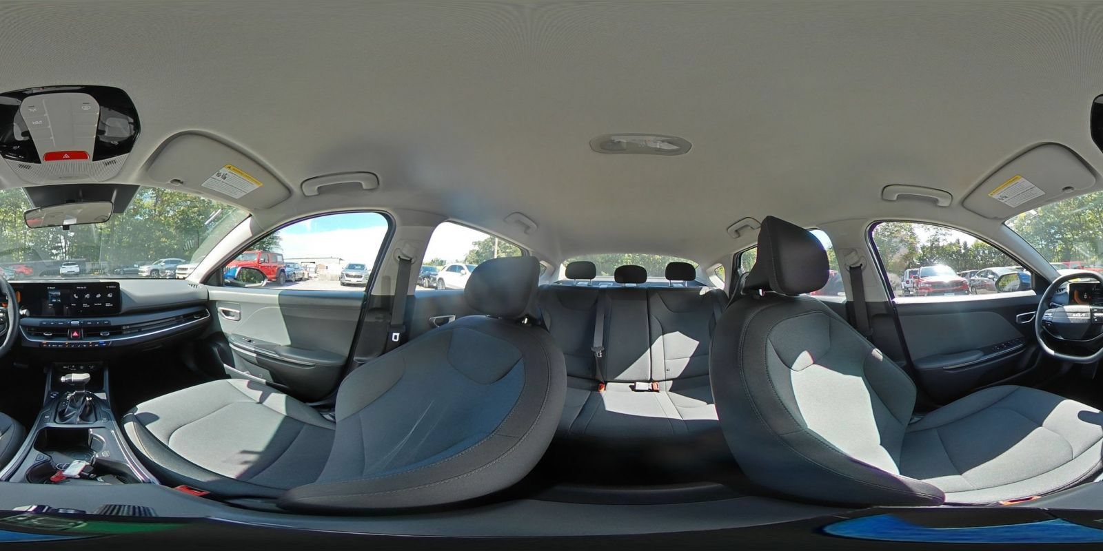 Used 2025 Kia K4 FWD image 40