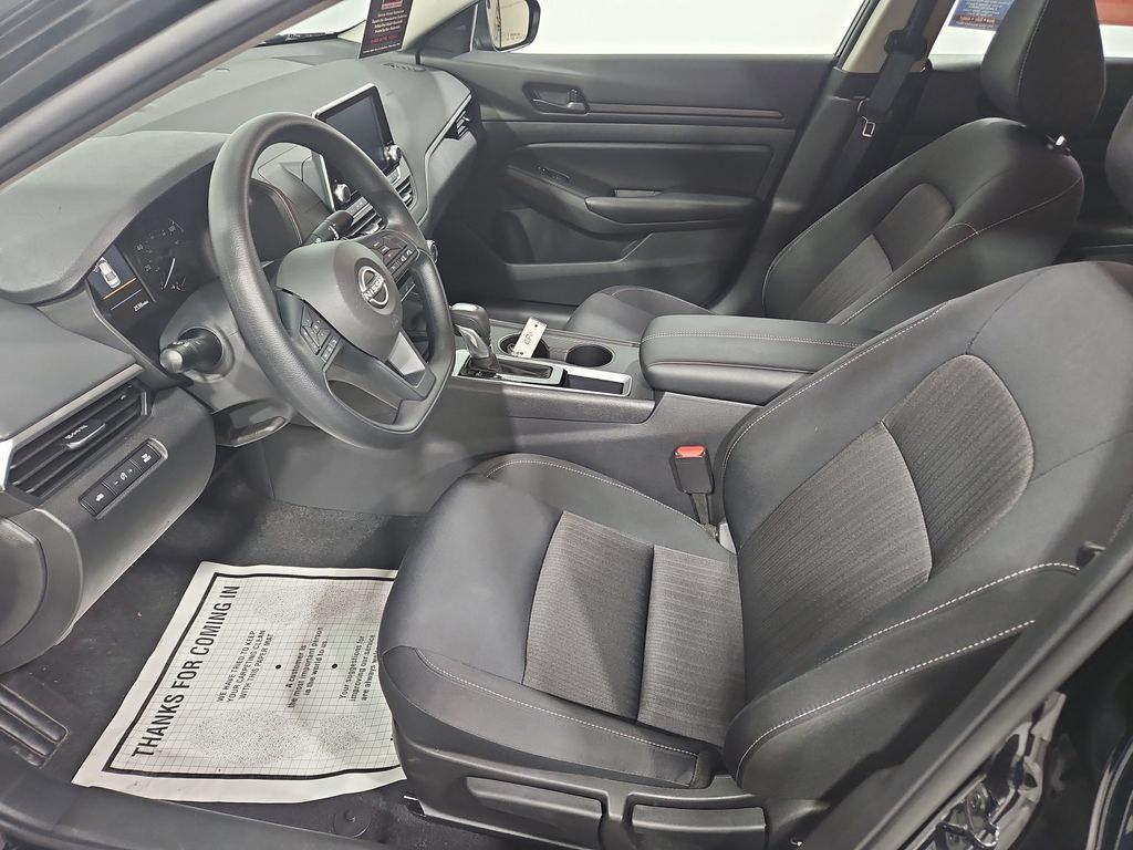 Certified 2025 Nissan Altima 2.5 S FWD image 11
