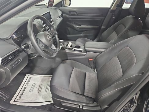 Certified 2025 Nissan Altima 2.5 S FWD image 11
