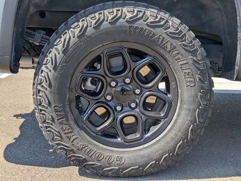 Certified 2024 Chevrolet Silverado 1500 ZR2 w/ ZR2 Bison Edition AWD/4WD image 46