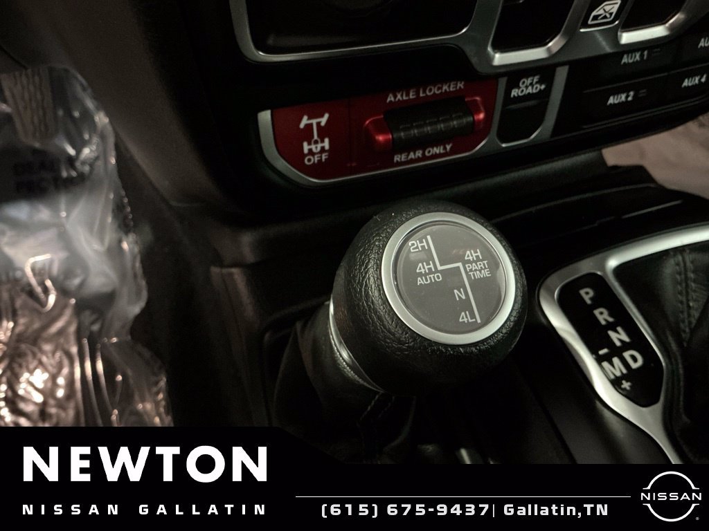 Used 2024 Jeep Wrangler Unlimited AWD/4WD image 7