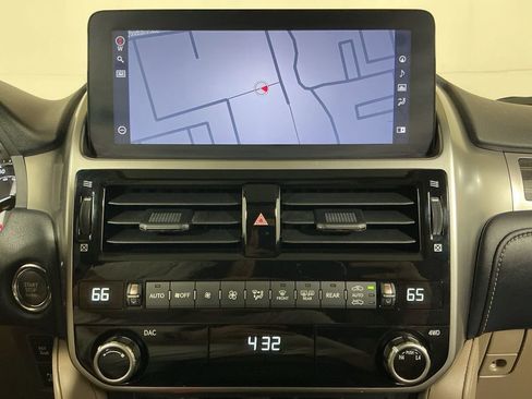 Used 2022 Lexus GX 460 Premium image 12