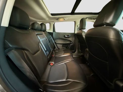 Used 2018 Jeep Compass Limited w/ Navigation Group AWD/4WD image 27