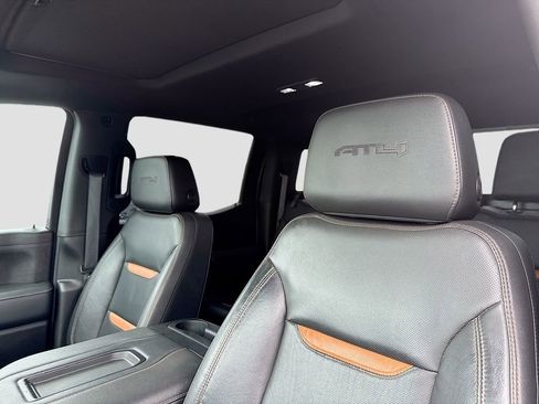 Used 2021 GMC Sierra 1500 AT4 w/ AT4 Premium Package image 11