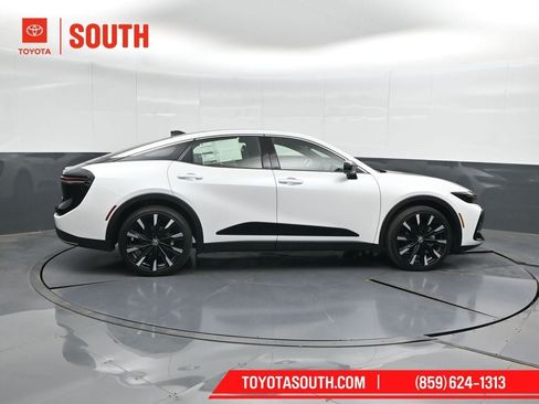 New 2026 Toyota Crown Platinum AWD/4WD image 3