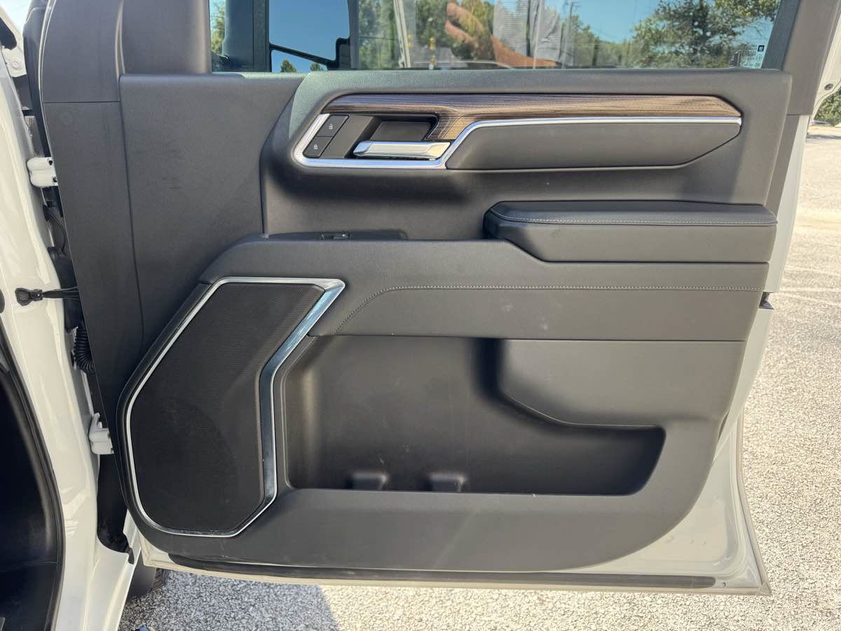 Used 2024 Chevrolet Silverado 3500 LT w/ Convenience Package RWD image 29