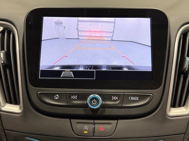 Used 2025 Chevrolet Malibu LT FWD image 25
