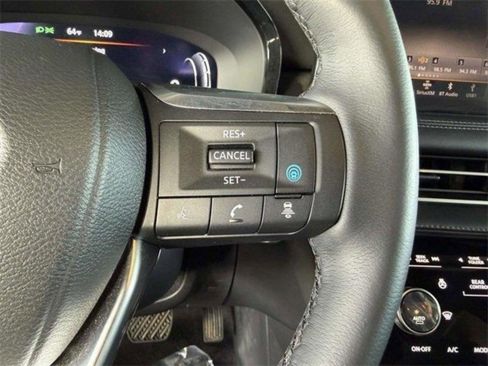 Used 2025 INFINITI QX60 Luxe image 54