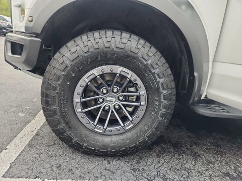 Used 2018 Ford F150 Raptor w/ Equipment Group 802A Luxury AWD/4WD image 22