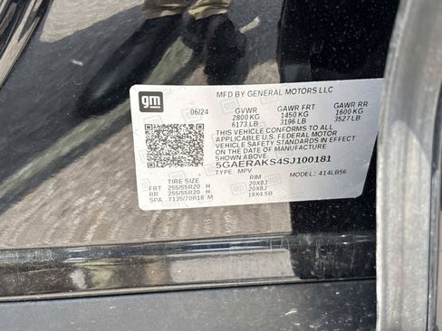 Used 2025 Buick Enclave Preferred w/ Power Package FWD image 27