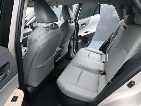 Used 2024 Toyota Venza Limited AWD/4WD image 16