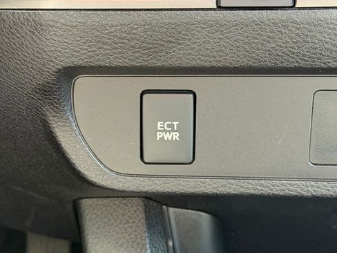 Used 2016 Toyota Tacoma SR RWD image 11